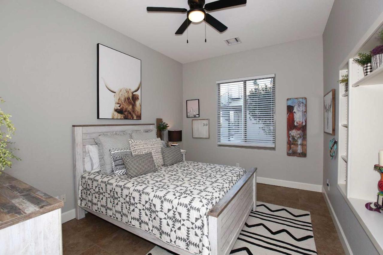 Adobe Arizona Home With City And Mountain Views Queen Creek Buitenkant foto